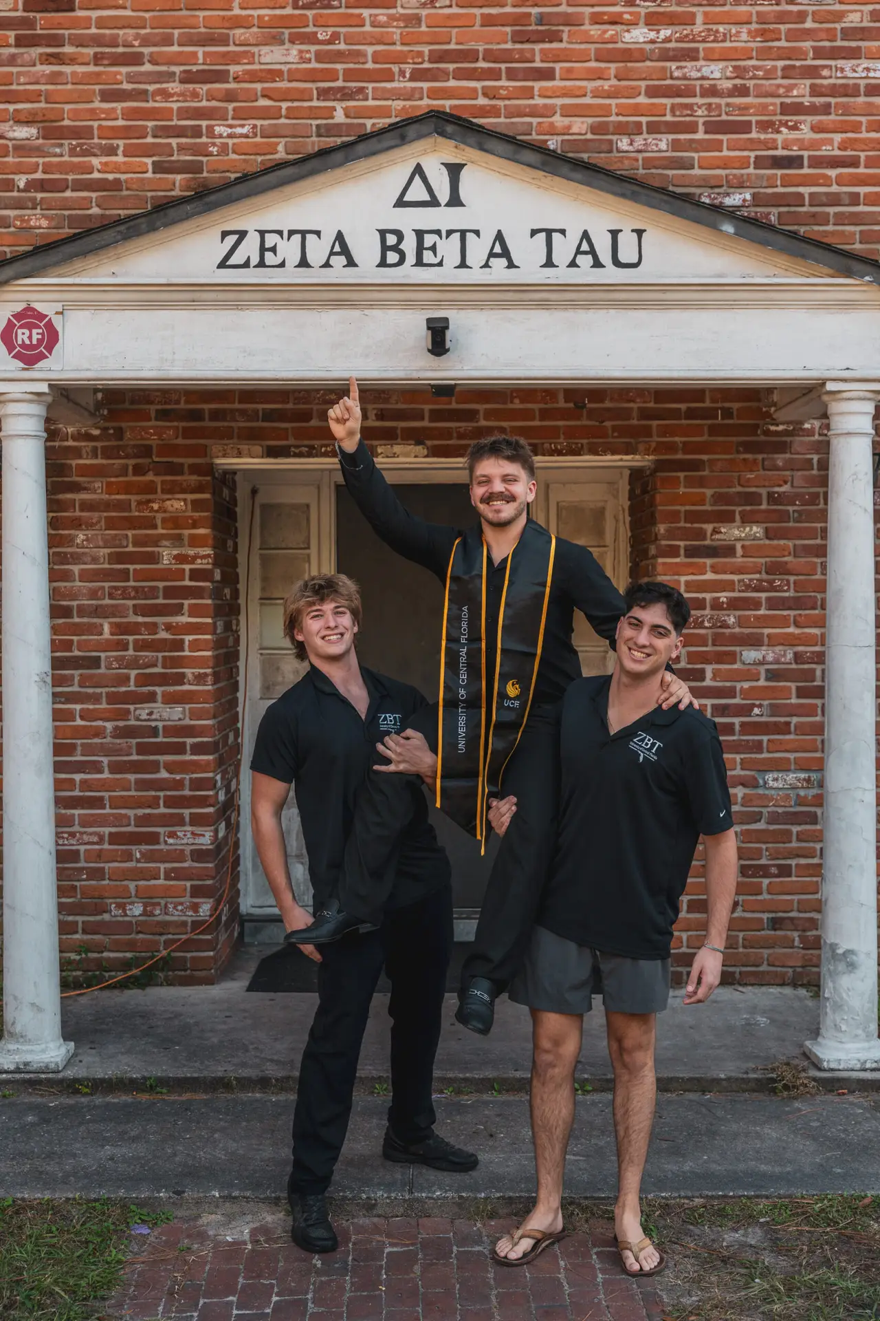UCF graduation photos Duck and Tassel